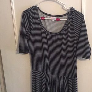 LulaRoe Nicole. Large